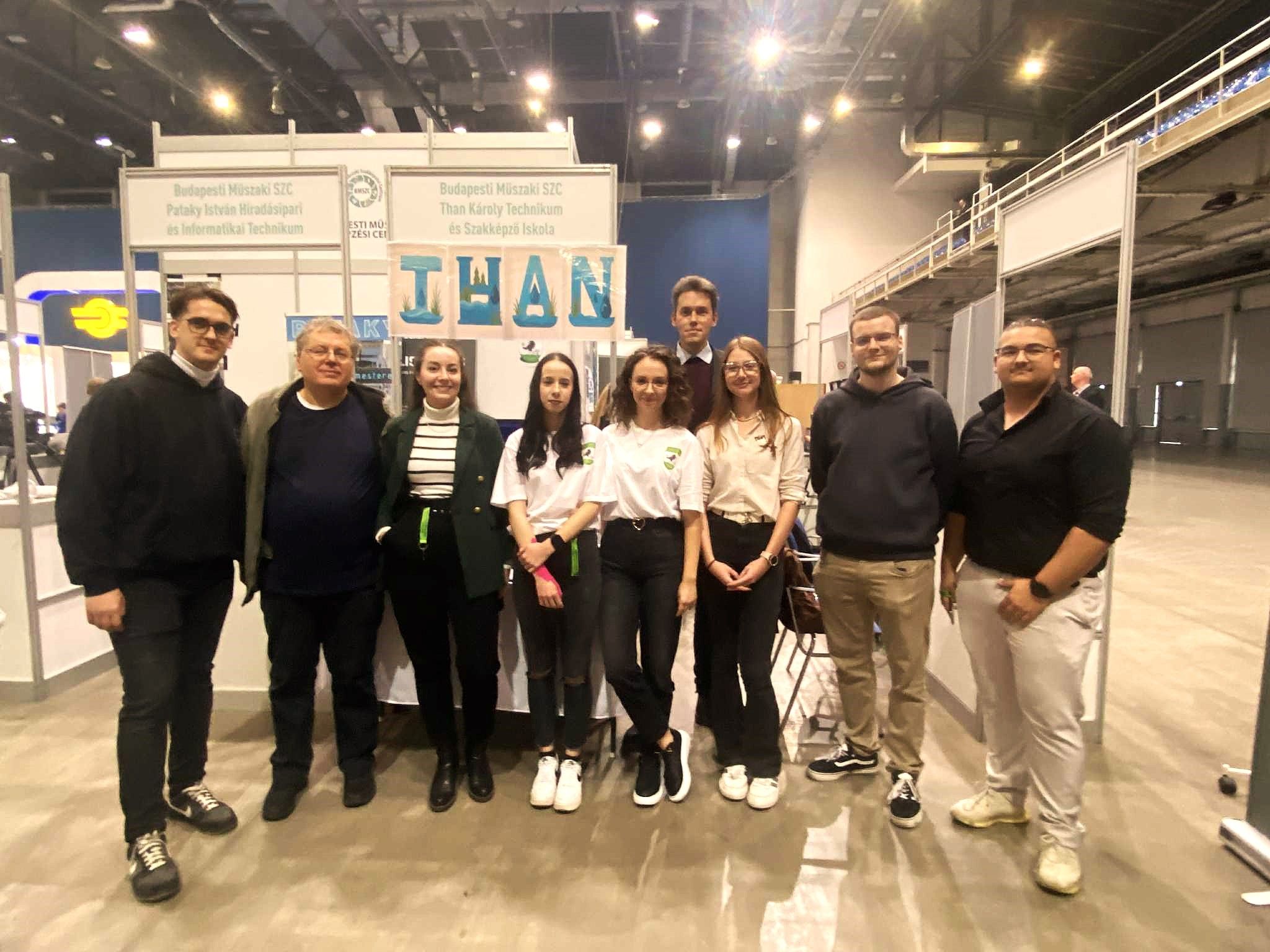 SzakMÁzz – Pályaválasztási kiállításon járt a BMSZC és 11 iskolája!