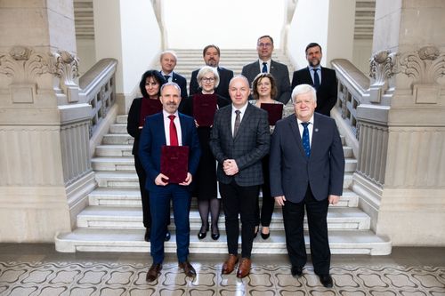 három az egyben képzés